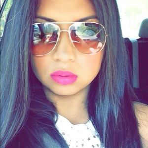 Meet your Posher, Norma